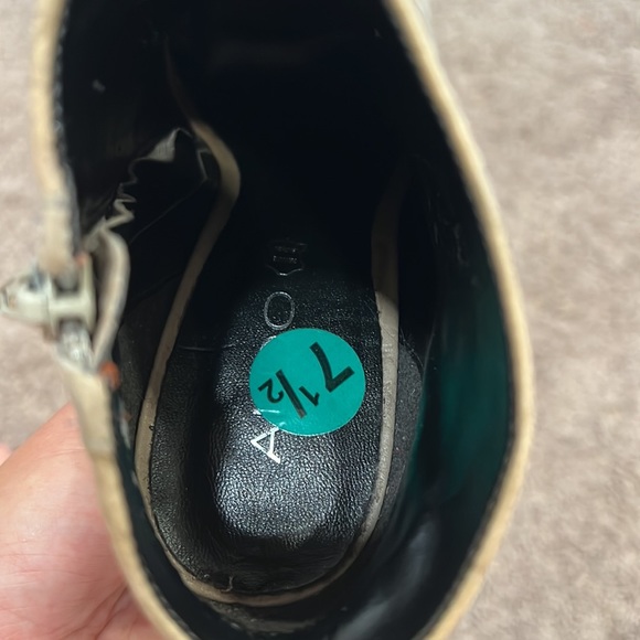 Aldo booties - Picture 8 of 8